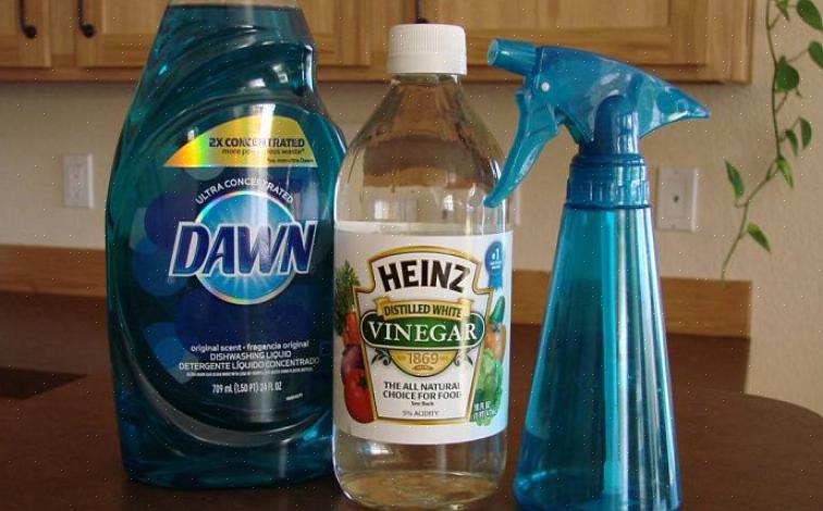 Kombination af ingredienser er hemmeligheden bag at lave et hjemmelavet glasrenser