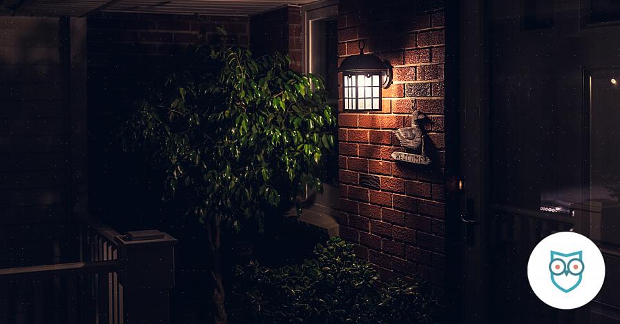 Hvis du installerer en belysningsarmatur udendørs